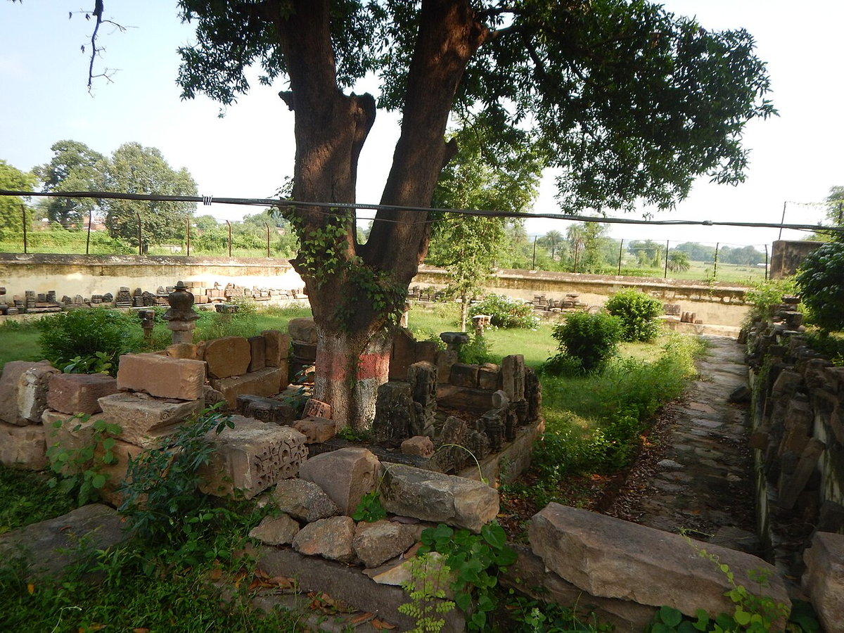Journey through Madhya Pradesh Spiritual Tour photo 1