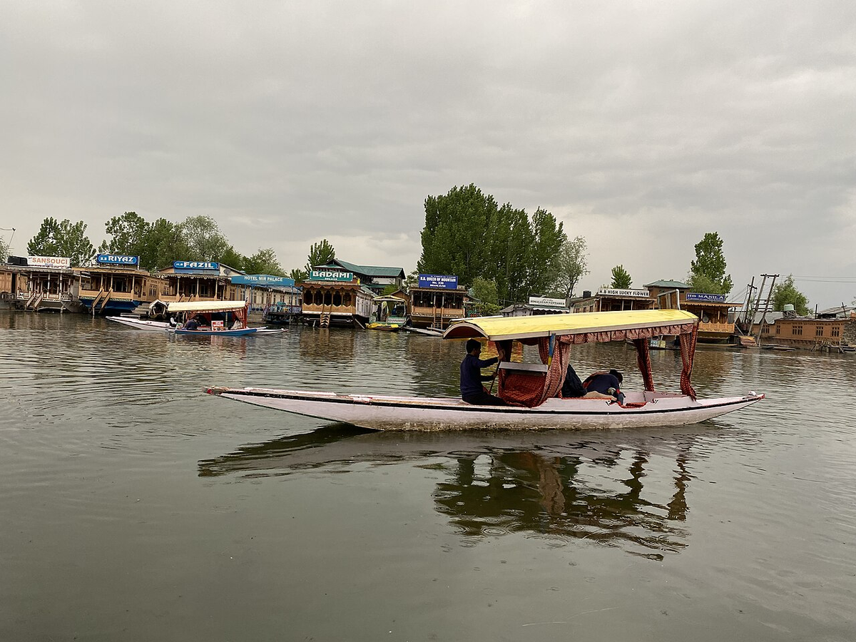Magical Kashmir Weekend Getaway Tour photo 1