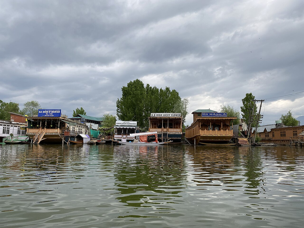 Thrilling Kashmir Weekend Getaway Tour photo 1